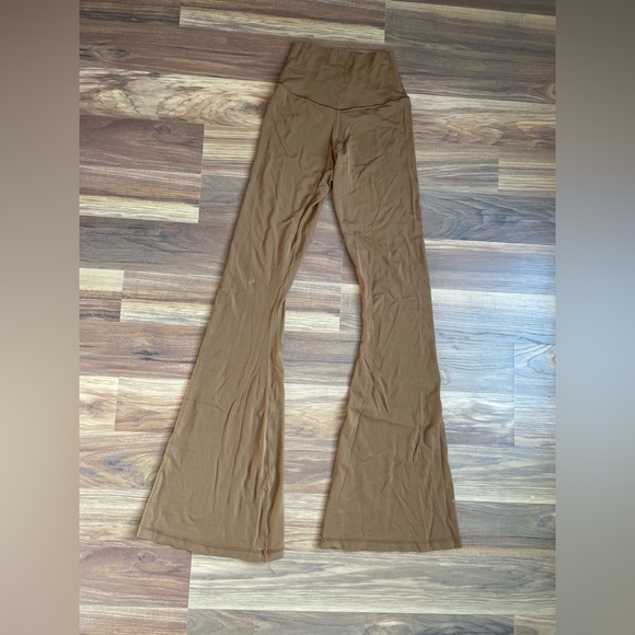 Aerie Offline Real Me Crossover Flare Leggings | women's small - Picture 4 of 6